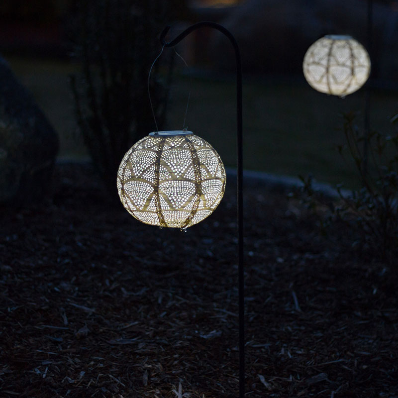 Soji™ Stella Globe Solar Outdoor Lantern