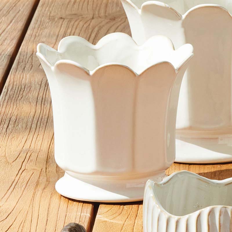 Ceramic Scalloped Footed Cachepot