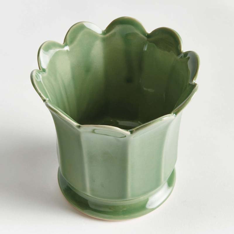 Ceramic Scalloped Footed Cachepot